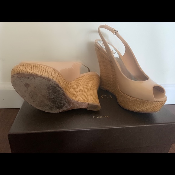 Gucci Vitello Vernice Soft Sable Wedge Sandal - Picture 4 of 6